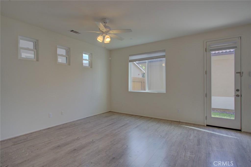 SM Southeast(930) - Residential