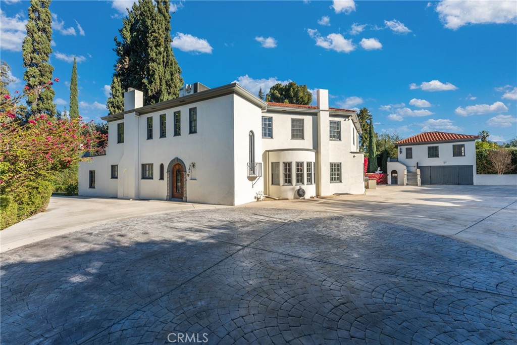 1205 W Highland Avenue