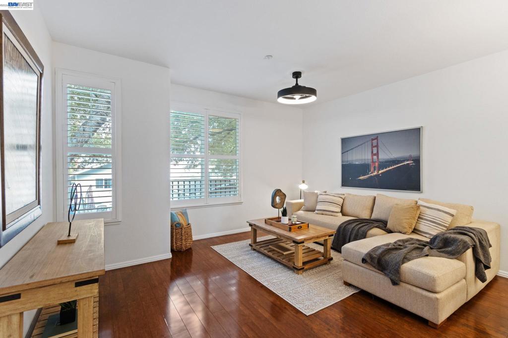 22876 Charing St, Hayward CA 94541