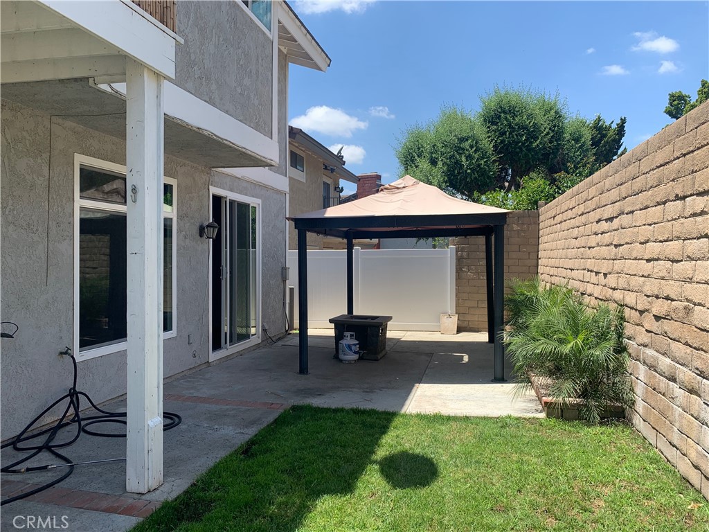 1919 Los Alamitos Drive