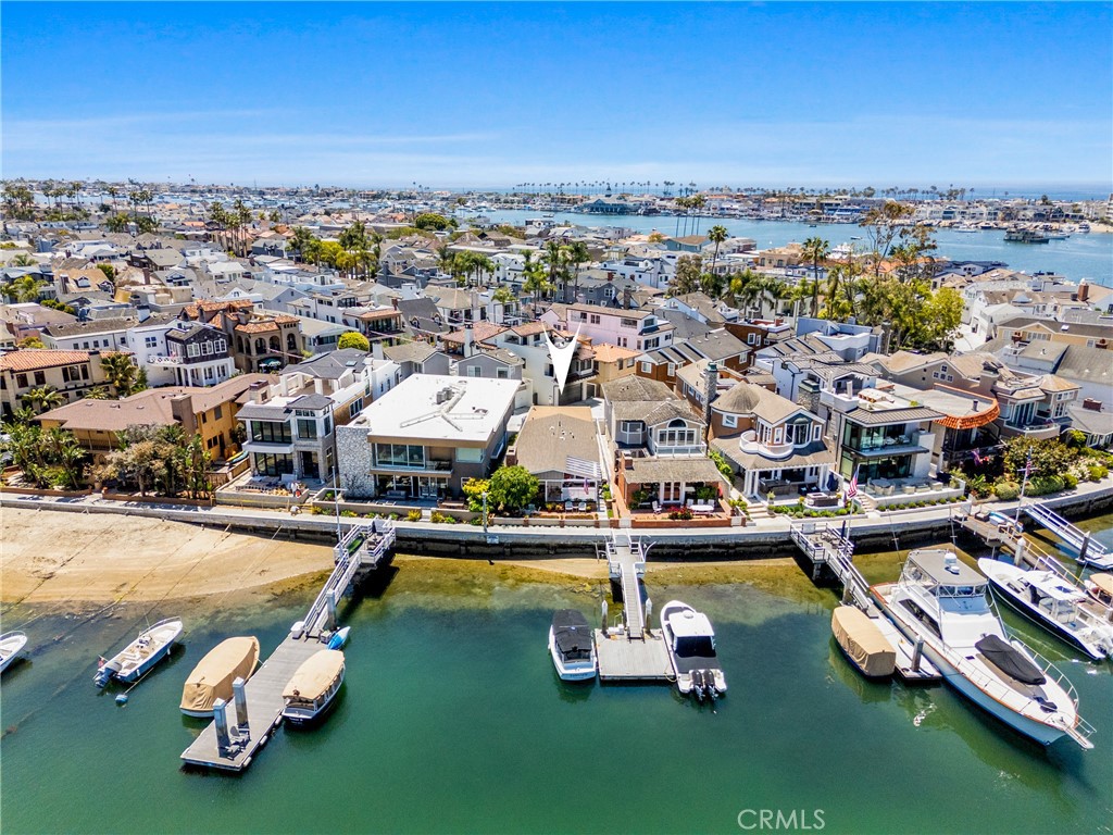 129 N Bay Front