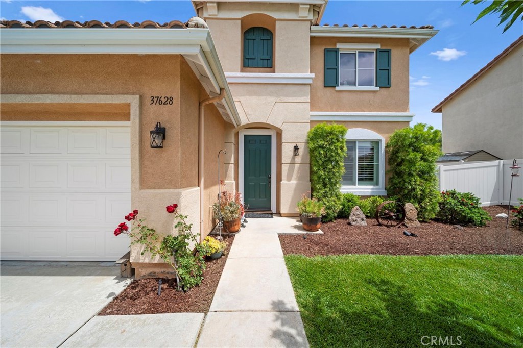 37628 Flora Court