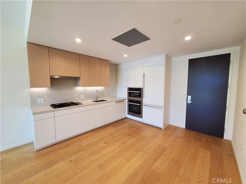 Photo of 877 Francisco Street #1808, Los Angeles, CA 90017 (MLS # CV26115175)