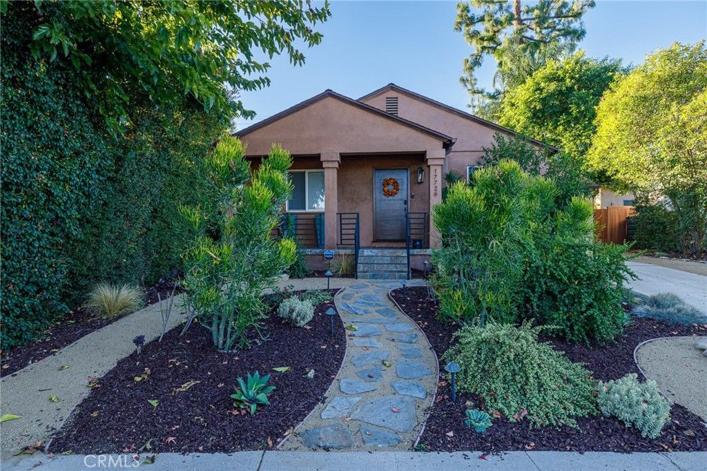 Photo of 17726 Martha Street, Encino, CA 91316 (MLS # OC25259650)