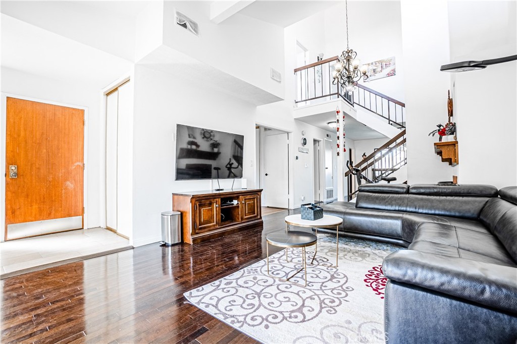 28118 Ridgeforest Court