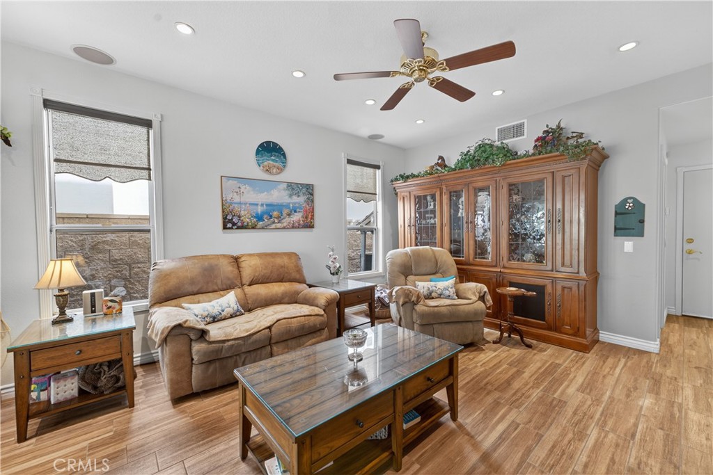 Granada (GRN) - Residential