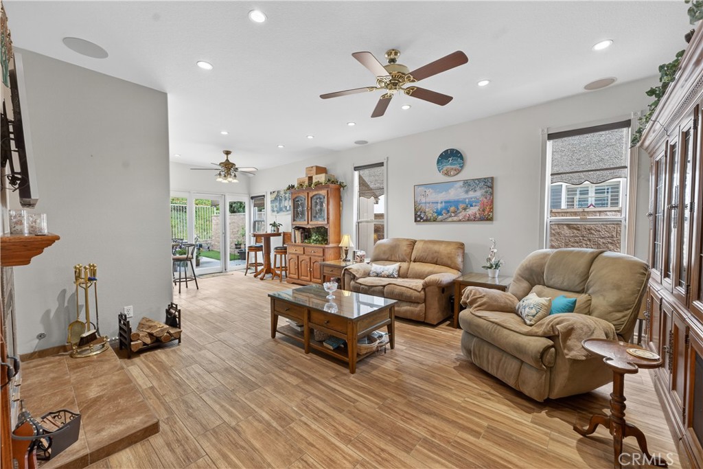 Granada (GRN) - Residential