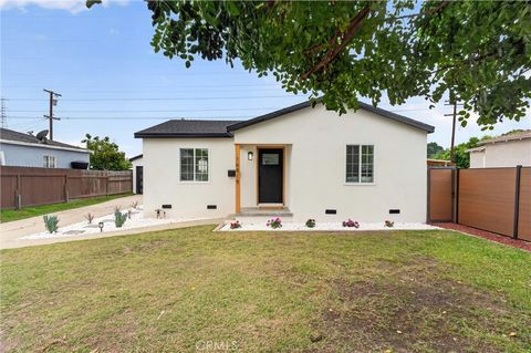 Photo of 16819 Hayter Ave, Bellflower, CA 90706 (MLS # PW26101686)