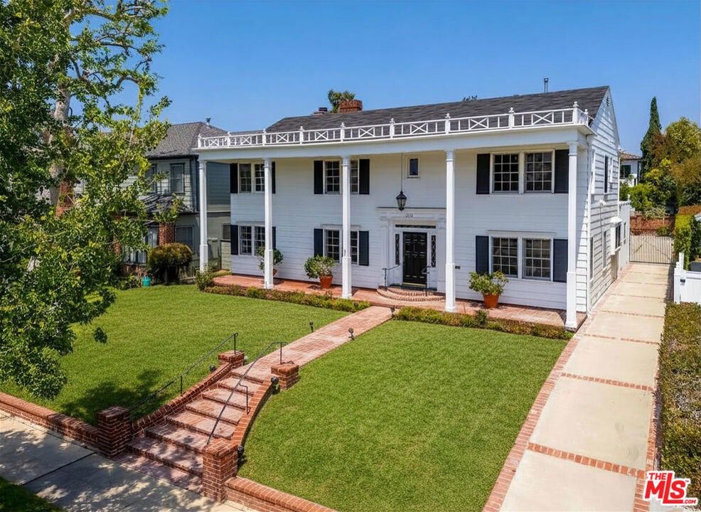 2718 Motor Avenue