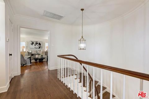 Tiny photo for 2718 Motor Avenue, Los Angeles, CA 90064 (MLS # 26833245)
