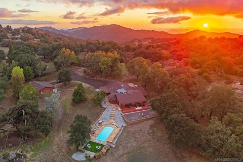 Photo of 3280 Black Oak Lane Ln, Julian, CA 92036 (MLS # 260004850SD)
