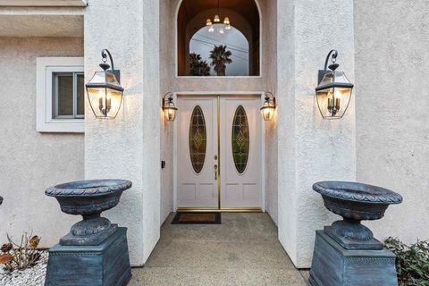 1566 Plantation Way El Cajon CA 92019