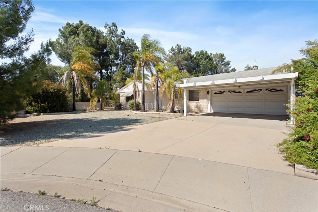 28040 Winthrop Court