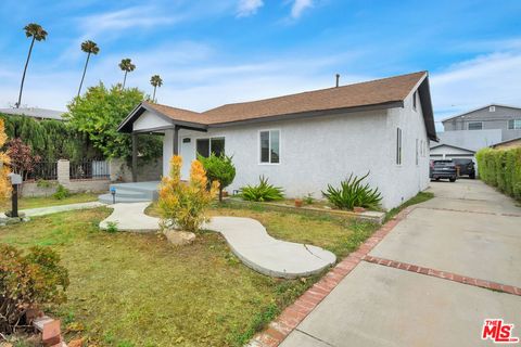 Photo of 1212 W 92nd Street, Los Angeles, CA 90044 (MLS # 25569153)
