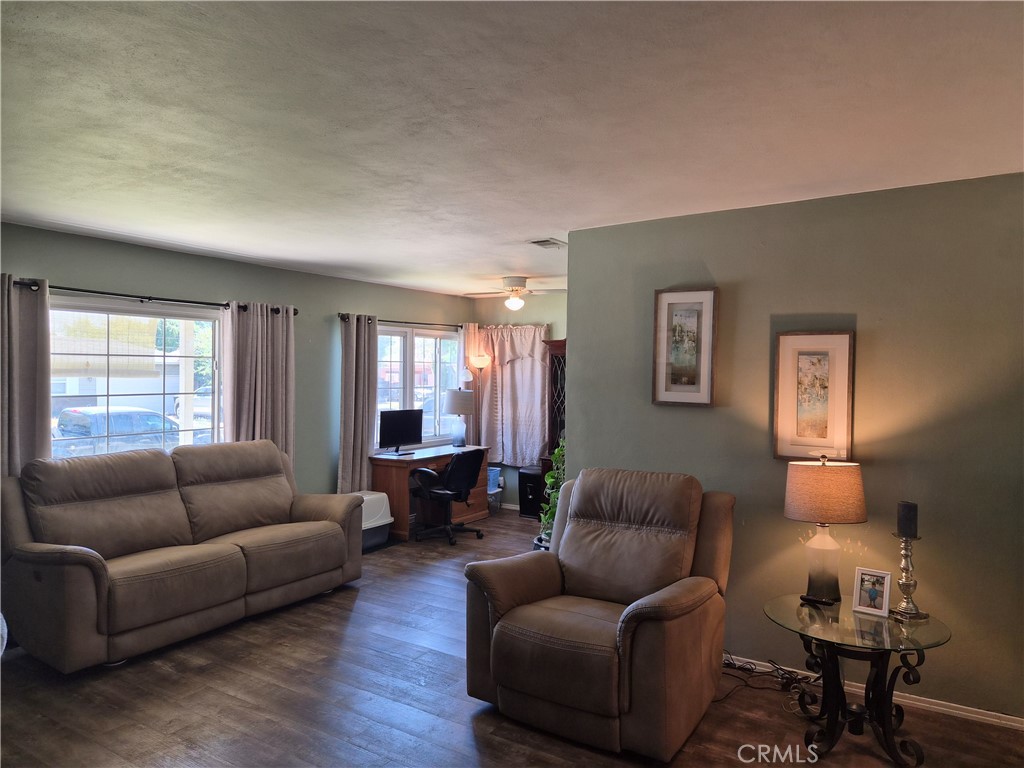 648 E 20th