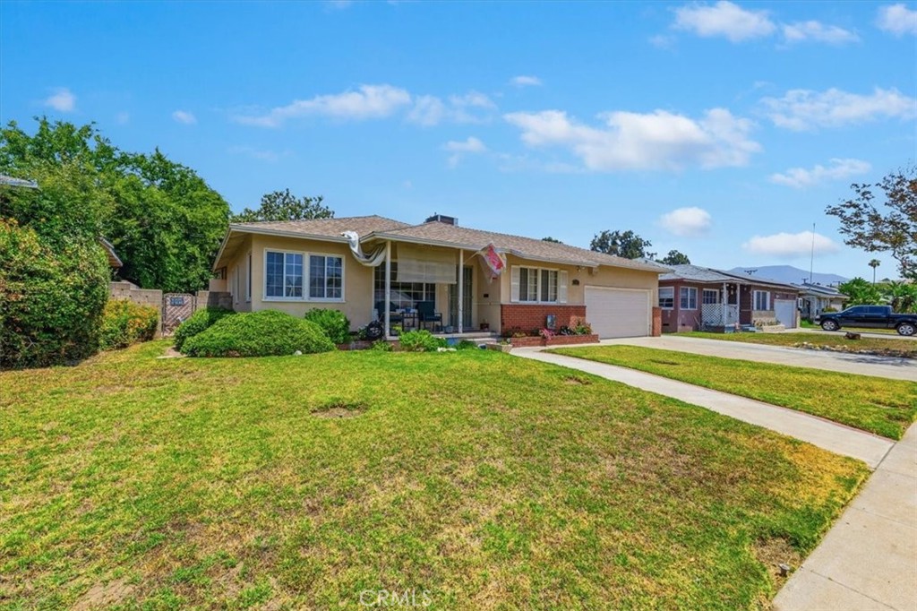 648 E 20th