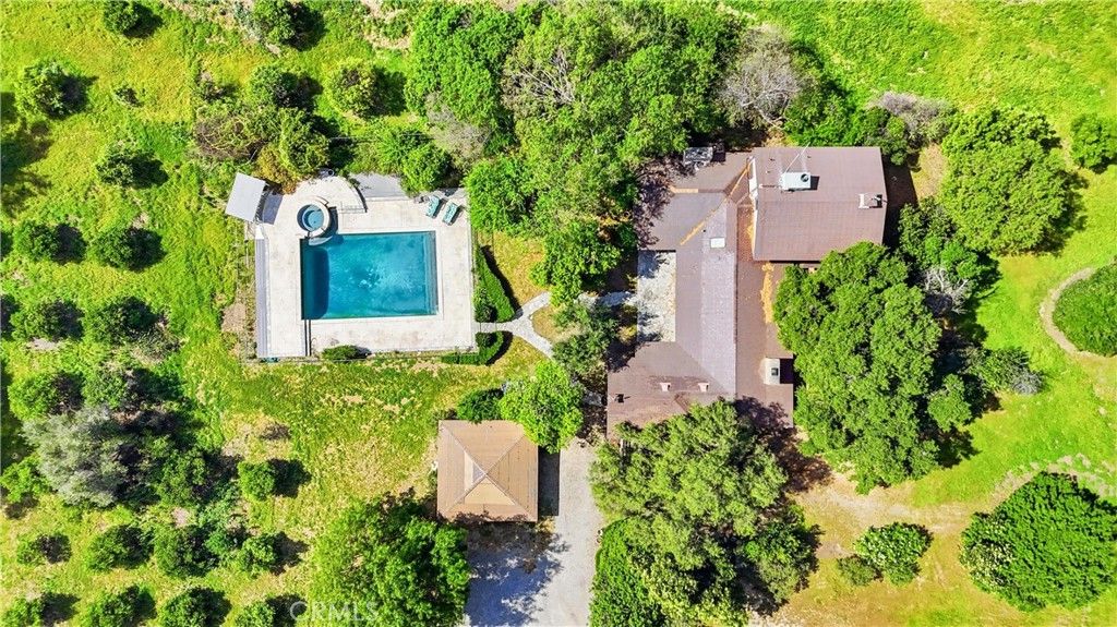 Photo of 5729 Grandview Ave, Yorba Linda, CA 92886 (MLS # PW26058204)