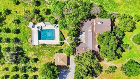 Photo of 5729 Grandview Ave, Yorba Linda, CA 92886 (MLS # PW26058204)