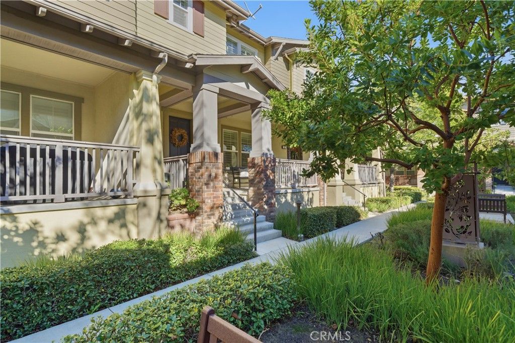 Photo of 10 Leffington Pl, Ladera Ranch, CA 92694 (MLS # OC26013274)