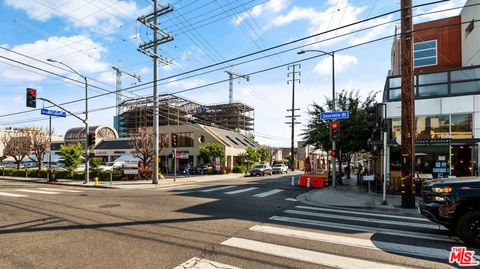 Tiny photo for 11254 MISSISSIPPI Avenue #4, Los Angeles, CA 90025 (MLS # 25586671)