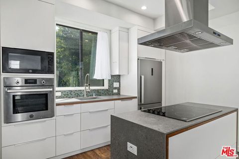 Tiny photo for 11254 MISSISSIPPI Avenue #4, Los Angeles, CA 90025 (MLS # 25586671)