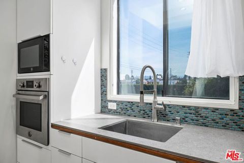 Tiny photo for 11254 MISSISSIPPI Avenue #4, Los Angeles, CA 90025 (MLS # 25586671)