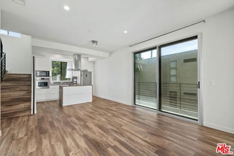 Tiny photo for 11254 MISSISSIPPI Avenue #4, Los Angeles, CA 90025 (MLS # 25586671)
