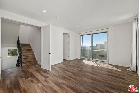Tiny photo for 11254 MISSISSIPPI Avenue #4, Los Angeles, CA 90025 (MLS # 25586671)