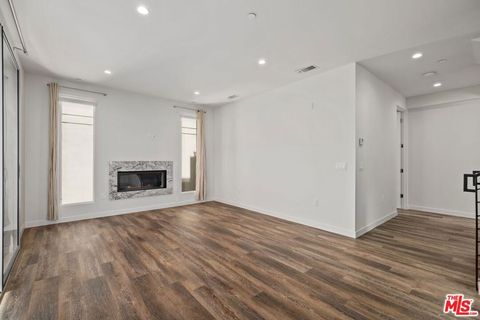 Tiny photo for 11254 MISSISSIPPI Avenue #4, Los Angeles, CA 90025 (MLS # 25586671)