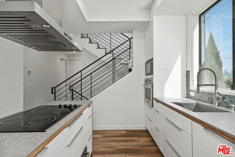 Tiny photo for 11254 MISSISSIPPI Avenue #4, Los Angeles, CA 90025 (MLS # 25586671)