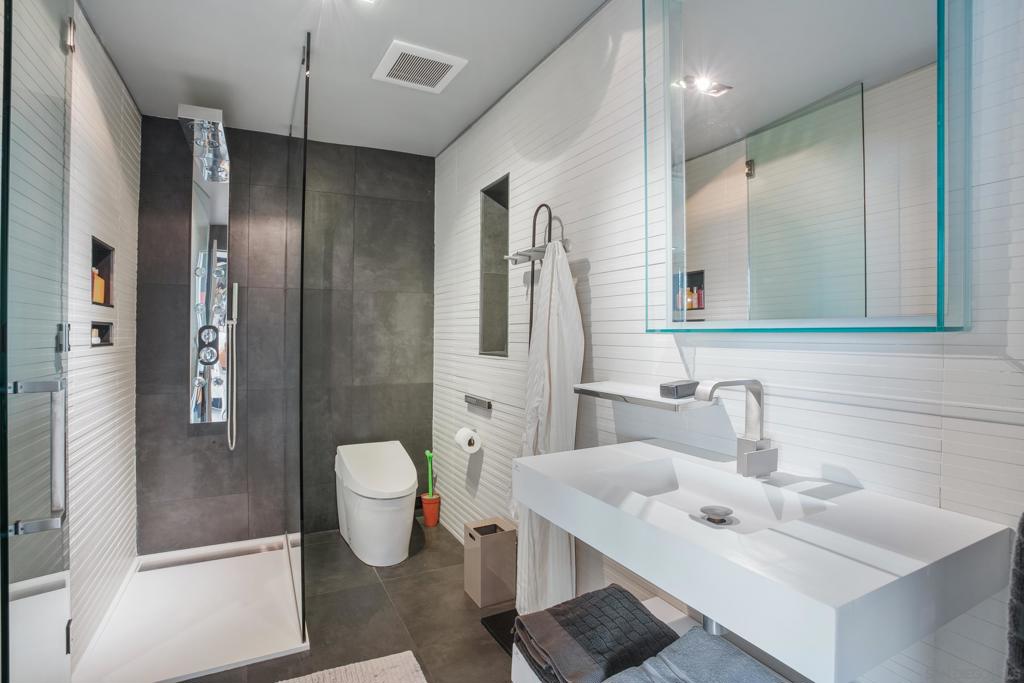 La Jolla - Residential Lease