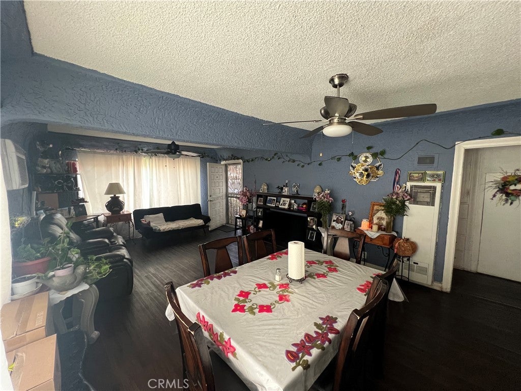 727 Oakford