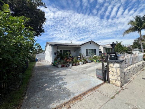 Photo of 727 Oakford DR, East Los Angeles, CA 90022 (MLS # CV26184717)