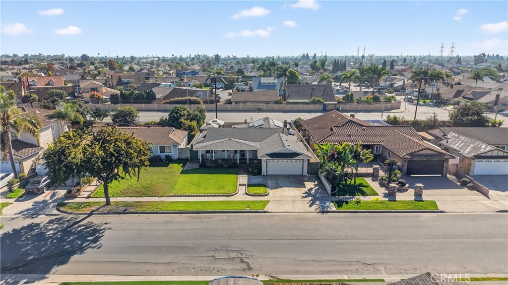 8812 Sapphire Avenue