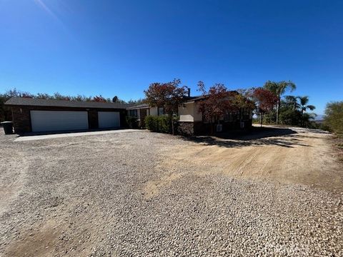 43735 Cardinal Road Hemet CA 92544