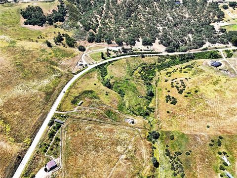 Tiny photo for 4575 Interlake RD, Bradley, CA 93426 (MLS # NS26104232)