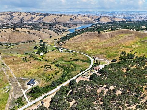 Tiny photo for 4575 Interlake RD, Bradley, CA 93426 (MLS # NS26104232)
