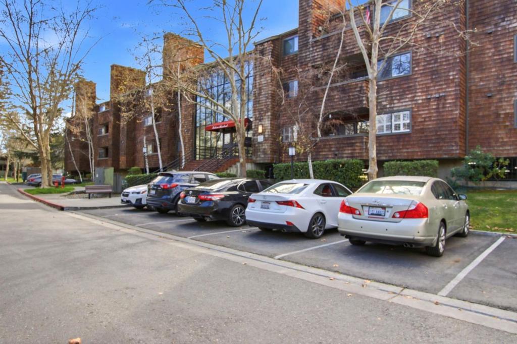 1608 La Terrace