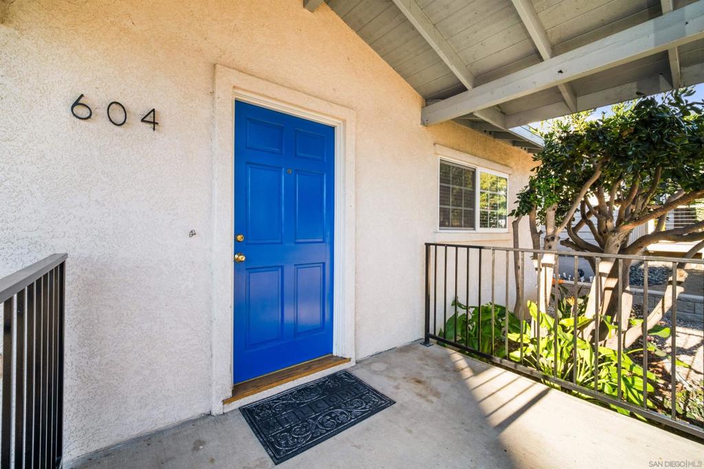 604 Monterey Dr