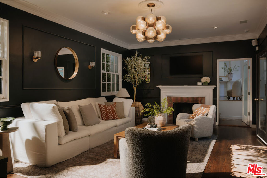 5800 Spring Oak Terrace