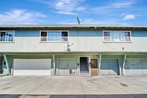 Photo of 188 SUNSET Boulevard, Hayward, CA 94541 (MLS # ML82044551)