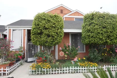 1725 W 3rd Street Unit 1, Santa Ana, CA 92703 - MLS#: PW25087651