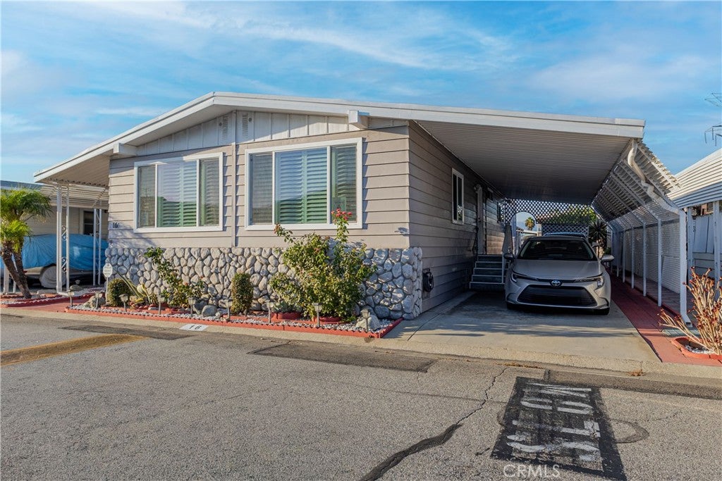 8509 Beverly Blvd, SPC 16