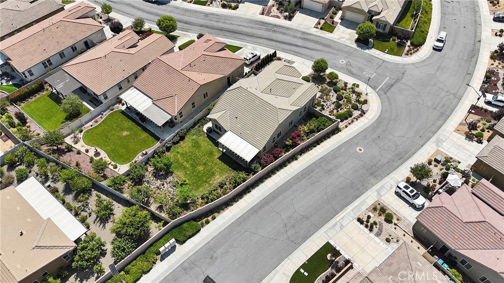 1542 Timberline
