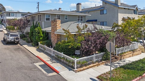 Photo of 144 Whiting ST, El Segundo, CA 90245 (MLS # PW26192864)