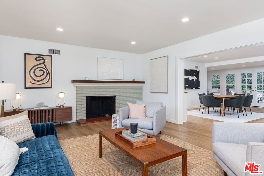 1215 Linda Ridge Lane