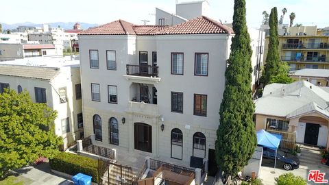 Photo of 334 N Heliotrope Drive #203, Los Angeles, CA 90004 (MLS # 26652709)