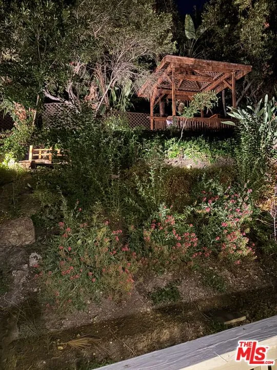 Sherman Oaks, California 91403, United States, 3 Bedrooms Bedrooms, ,2 BathroomsBathrooms,Residential,Active,170518