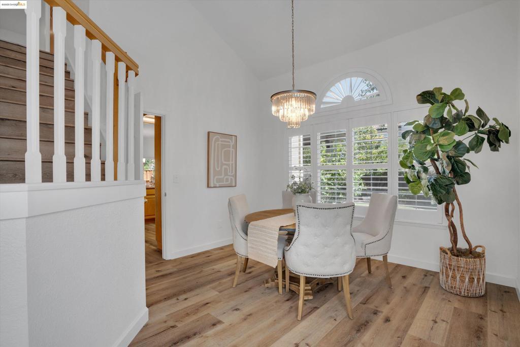 APPLE HILL ESTS - Residential