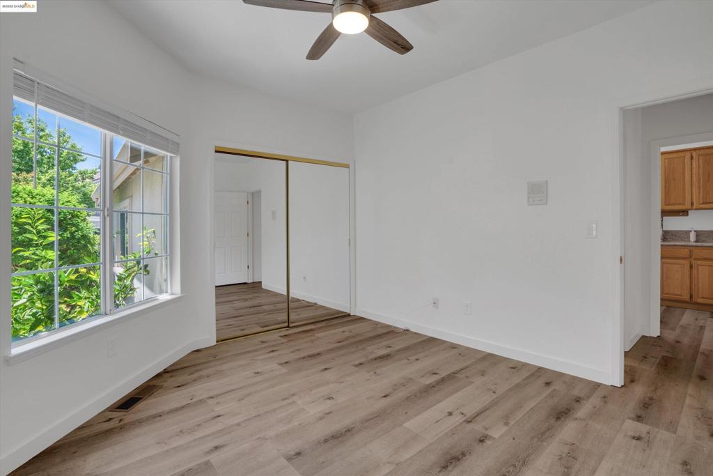 APPLE HILL ESTS - Residential